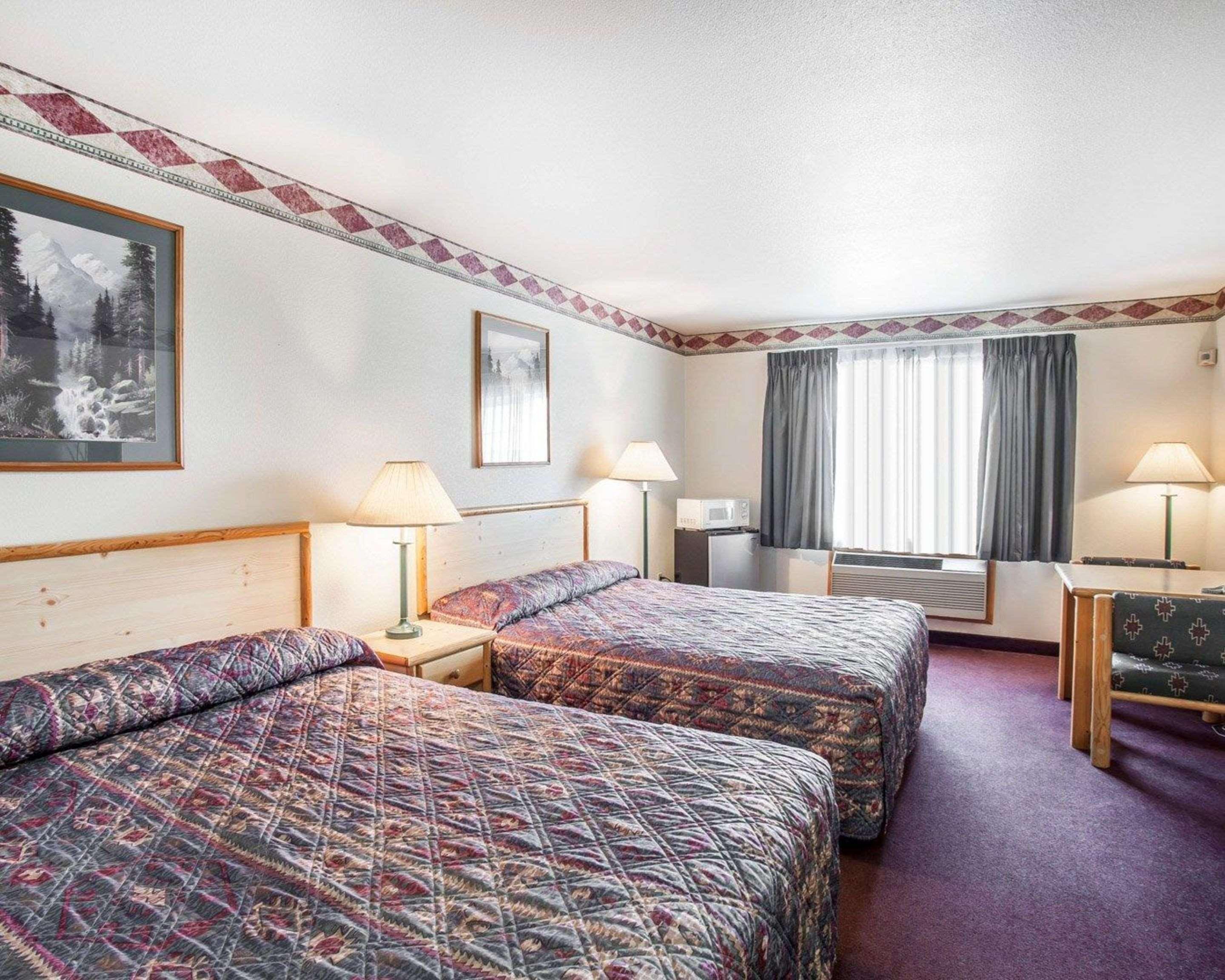 Rodeway Inn & Suites Spokane Extérieur photo