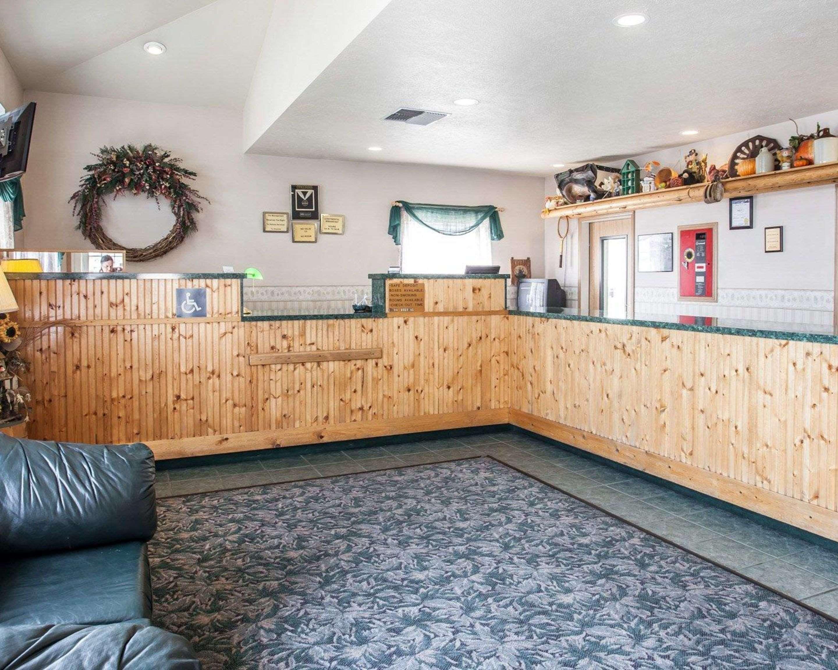 Rodeway Inn & Suites Spokane Extérieur photo