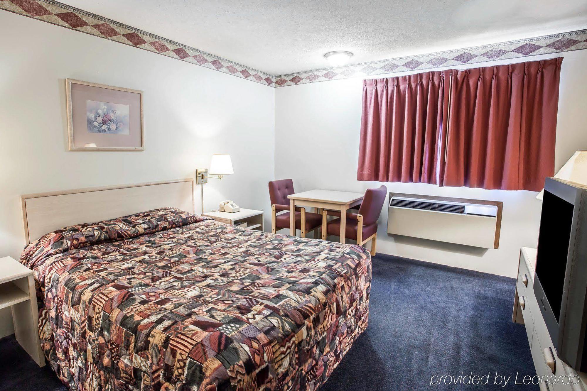 Rodeway Inn & Suites Spokane Extérieur photo